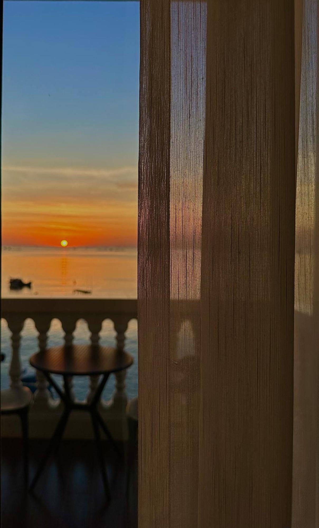 Mien Trung Beach House Дуонг-Донг Экстерьер фото
